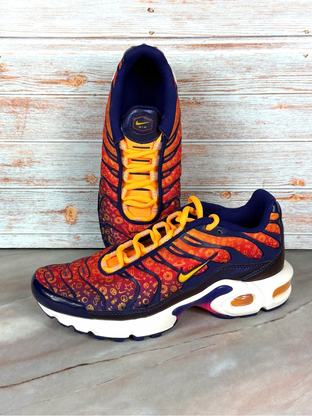 NEW Nike Air Max Plus GS Running Sneakers - Purple & Orange